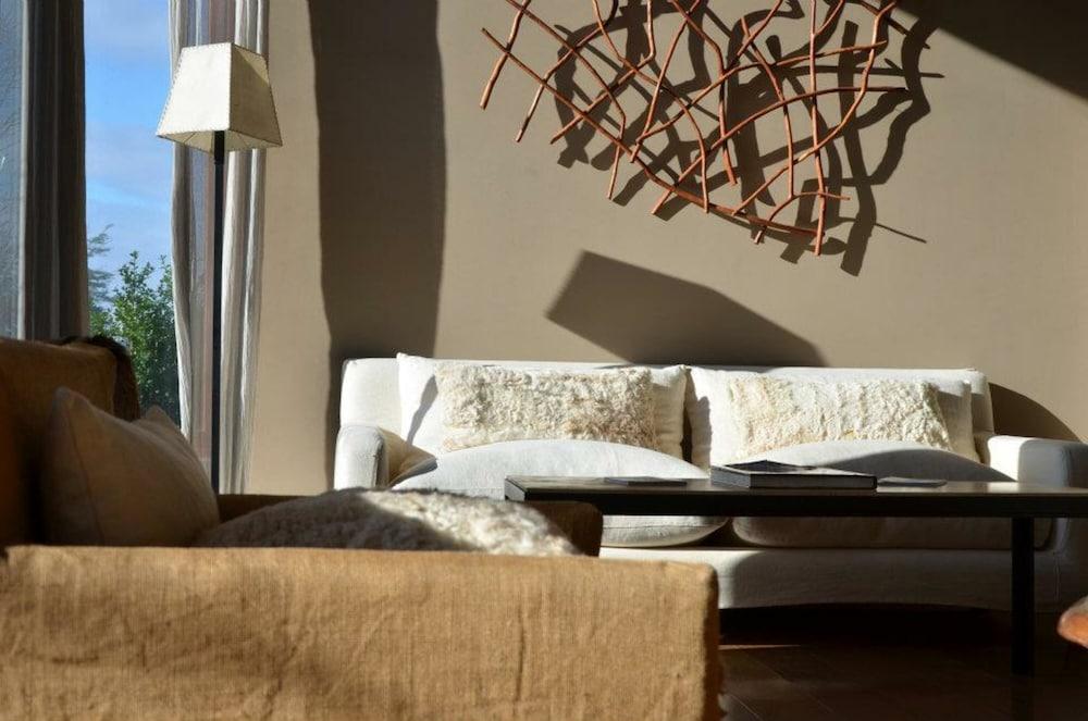 Enjoy Puerto Varas Exterior foto A 3D rendering of a living room
